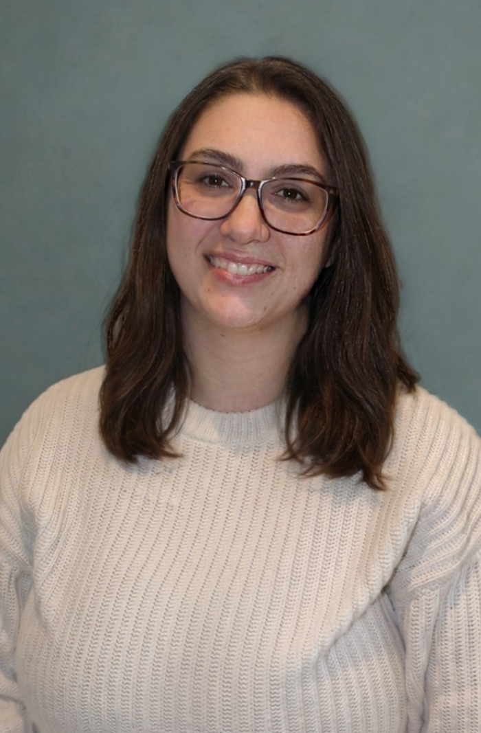 Lexy, Office Manager